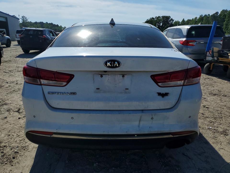 2018 Kia Optima მანქანა იყიდება აუქციონზე, vin: 5XXGT4L3XJG211600, აუქციონის ნომერი: 52432006
