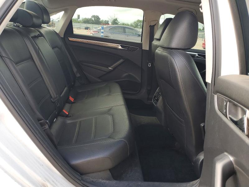 Продажа на аукционе авто 2017 Volkswagen Passat, vin: 1VWBT7A35HC062406, номер лота: 53123176