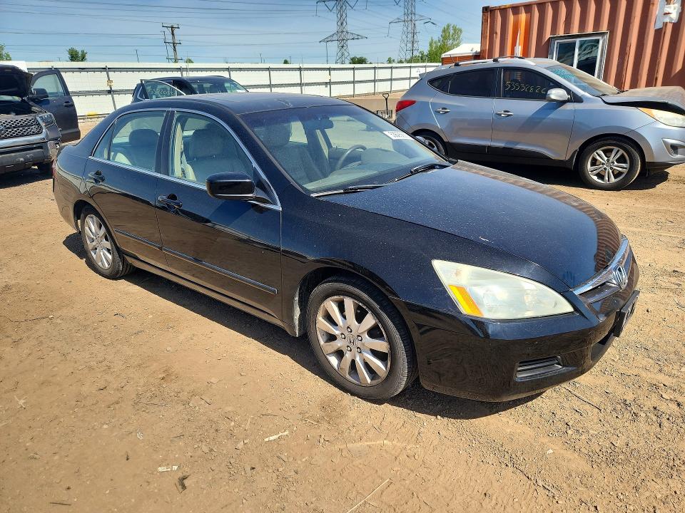 53625636 :رقم المزاد ، 1HGCM66837A061995 vin ، 2007 Honda Accord مزاد بيع