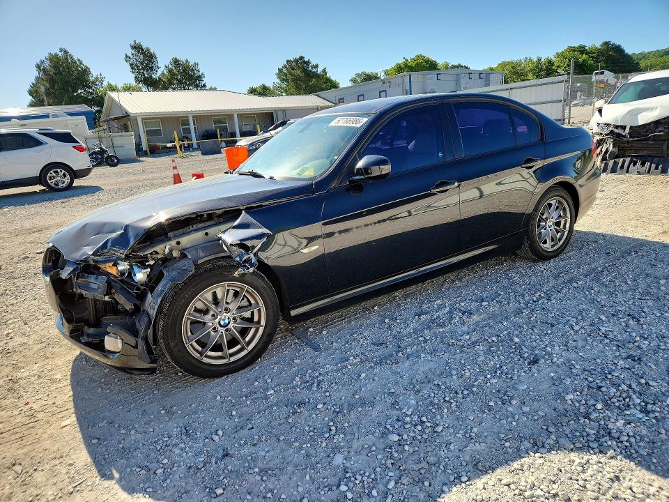 52766986 :رقم المزاد ، WBAPH7G58ANM49400 vin ، 2010 Bmw 328 مزاد بيع