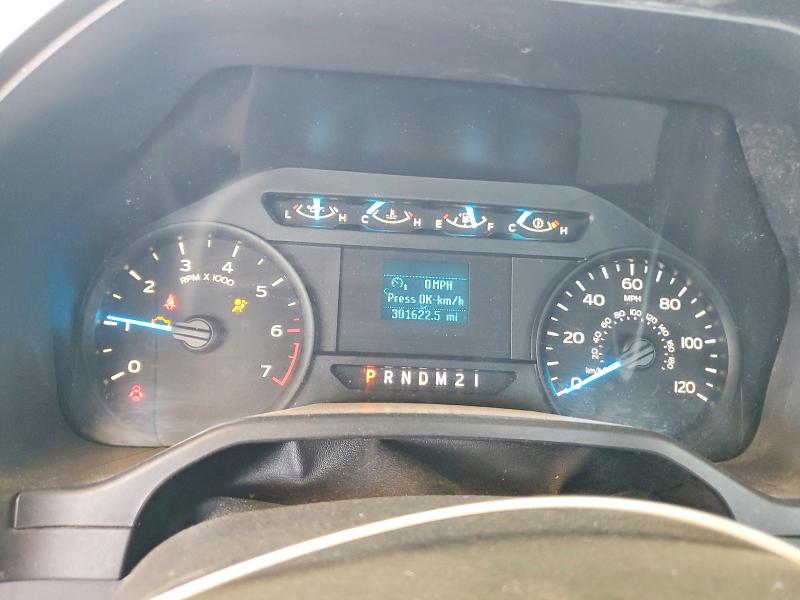 52194916 :رقم المزاد ، 1FTNF1CF9GKE51243 vin ، 2016 Ford F150 مزاد بيع