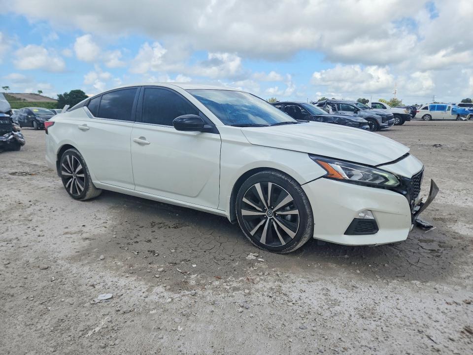 Продажа на аукционе авто 2022 Nissan Altima, vin: 1N4BL4CV2NN420860, номер лота: 53813086