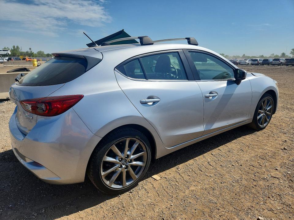 55122206 :رقم المزاد ، 3MZBN1L35JM160358 vin ، 2018 Mazda 3 مزاد بيع