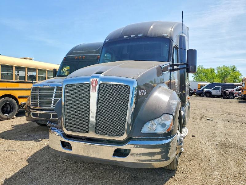 Продажа на аукционе авто 2020 Kenworth Construction, vin: 1XKYDP9XXLJ379320, номер лота: 52881806