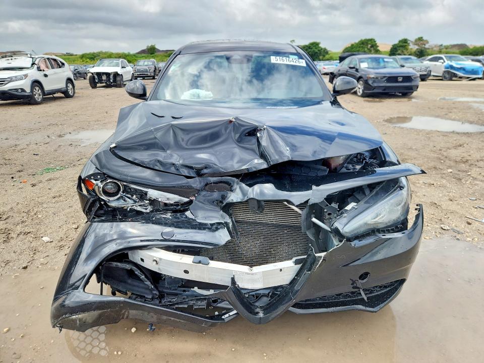 51616426 :رقم المزاد ، ZARFANBN4L7626178 vin ، 2020 Alfa Romeo Giulia مزاد بيع