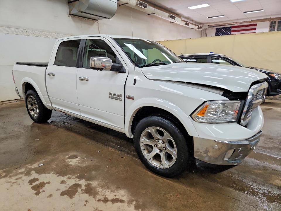 54797396 :رقم المزاد ، 1C6RR7NTXHS800210 vin ، 2017 Ram 1500 مزاد بيع