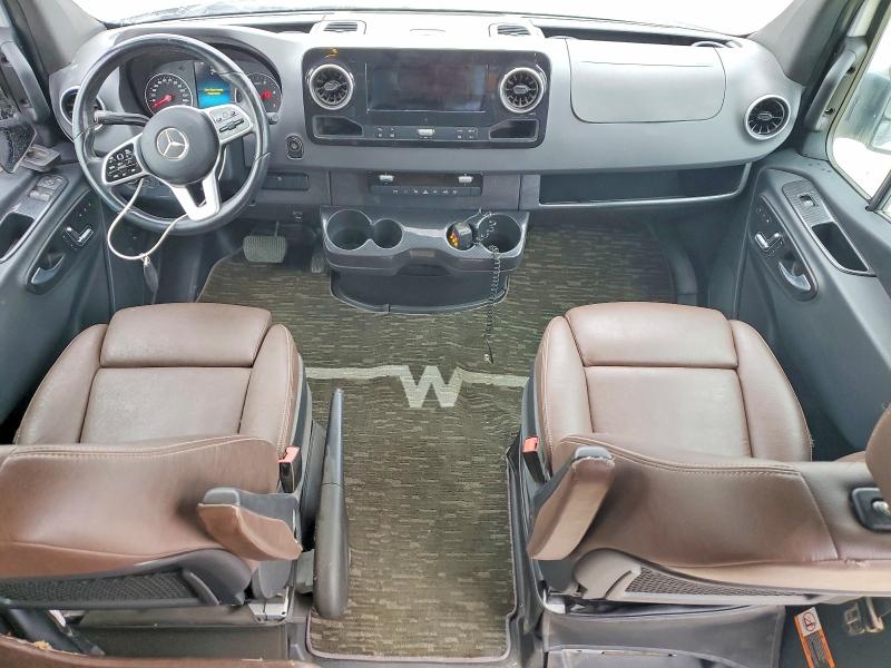 54836266 :رقم المزاد ، W1W8ED6Y2LP313138 vin ، 2020 Mercedes Benz Sprinter مزاد بيع