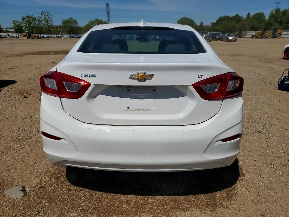 53608976 :رقم المزاد ، 1G1BE5SM9H7232583 vin ، 2017 Chevrolet Cruze مزاد بيع