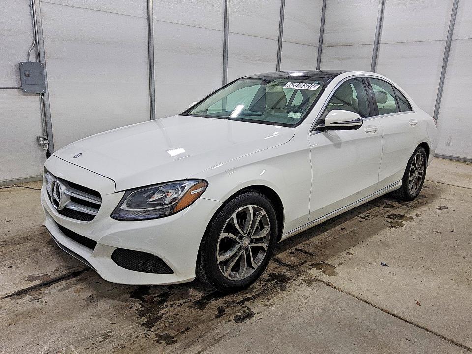 2016 Mercedes-benz C მანქანა იყიდება აუქციონზე, vin: 55SWF4JBXGU173017, აუქციონის ნომერი: 52818326
