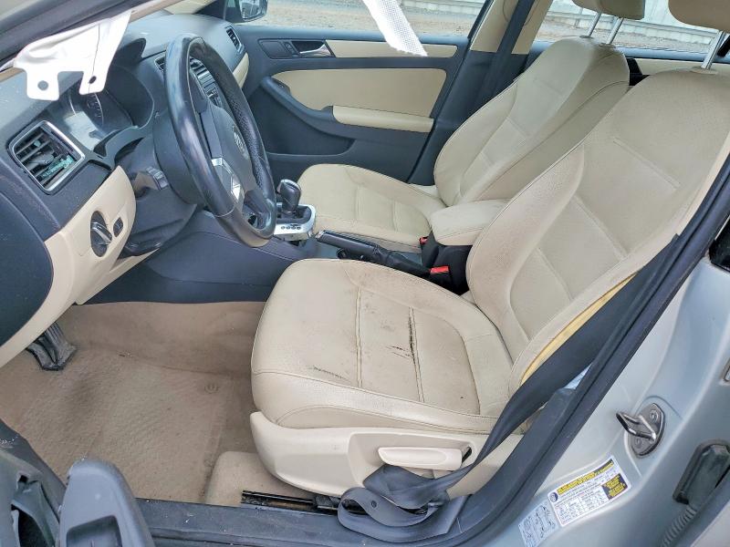 53760106 :رقم المزاد ، 3VWDP7AJ8CM313020 vin ، 2012 Volkswagen Jetta مزاد بيع