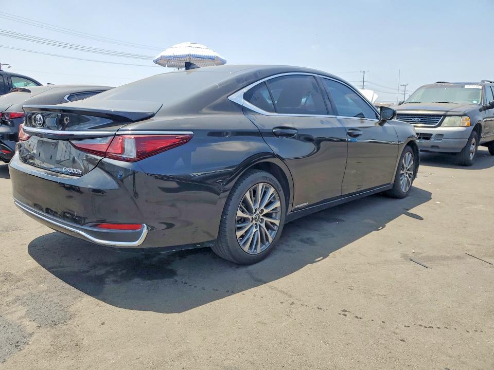 Продажа на аукционе авто 2021 Lexus Es, vin: 58ADA1C13MU005933, номер лота: 53932516