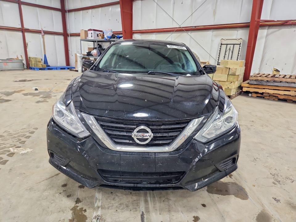 2017 Nissan Altima მანქანა იყიდება აუქციონზე, vin: 1N4AL3AP7HC267869, აუქციონის ნომერი: 52719086