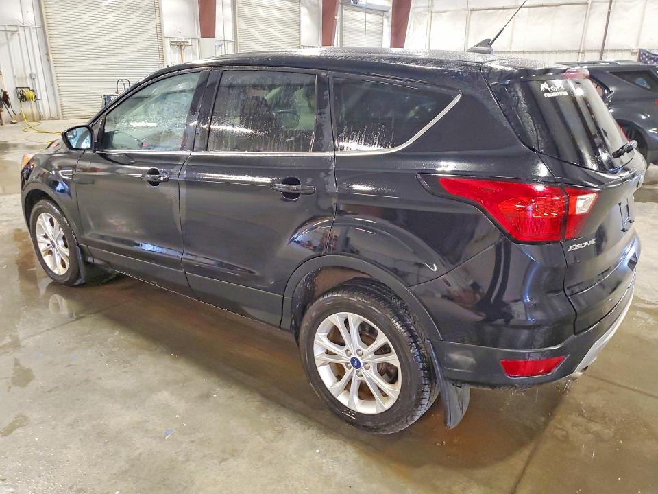 2019 Ford Escape მანქანა იყიდება აუქციონზე, vin: 1FMCU0GDXKUC26998, აუქციონის ნომერი: 51922646