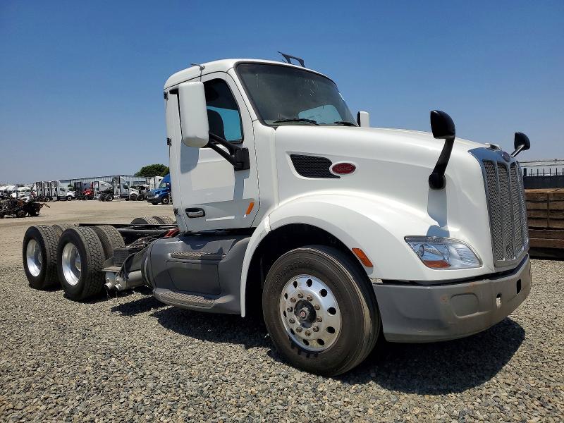 54816536 :رقم المزاد ، 1XPBA48X1JD477902 vin ، 2018 Peterbilt 579 مزاد بيع
