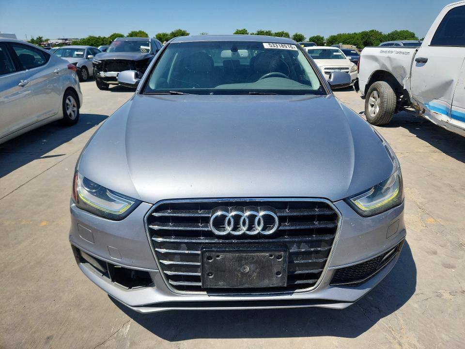 2015 Audi A4 მანქანა იყიდება აუქციონზე, vin: WAUEFAFL6FN017504, აუქციონის ნომერი: 53318916