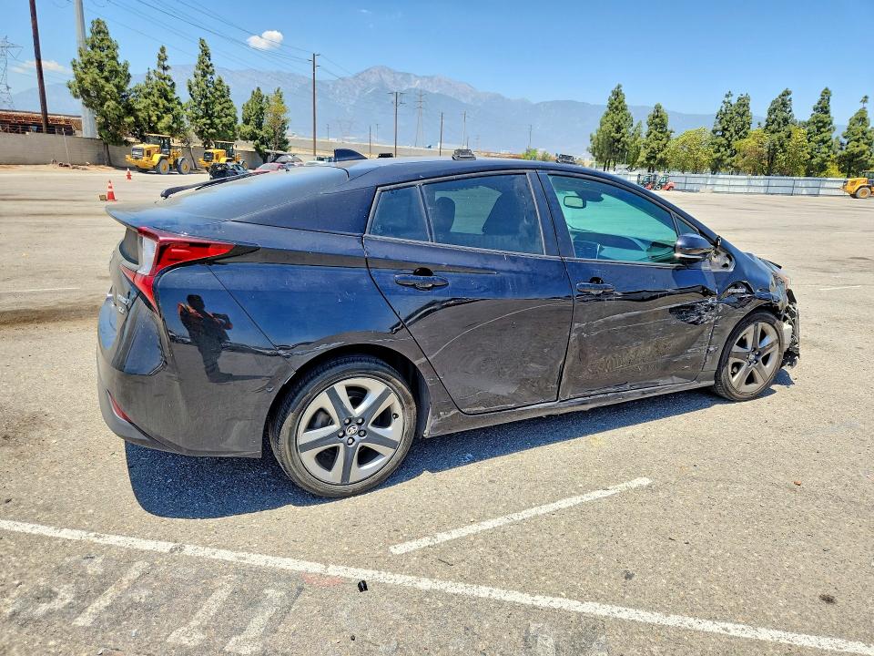 54529526 :رقم المزاد ، JTDKAMFU5N3180587 vin ، 2022 Toyota Prius مزاد بيع