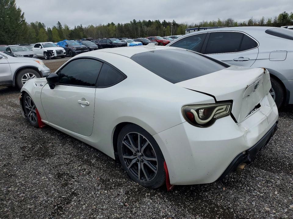 53446216 :رقم المزاد ، JF1ZNAA11F8700857 vin ، 2015 Scion Fr-s مزاد بيع