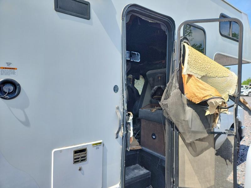 85944095 :رقم المزاد ، 1FDWE3FNXPDD10462 vin ، 2023 Ford Econoline مزاد بيع
