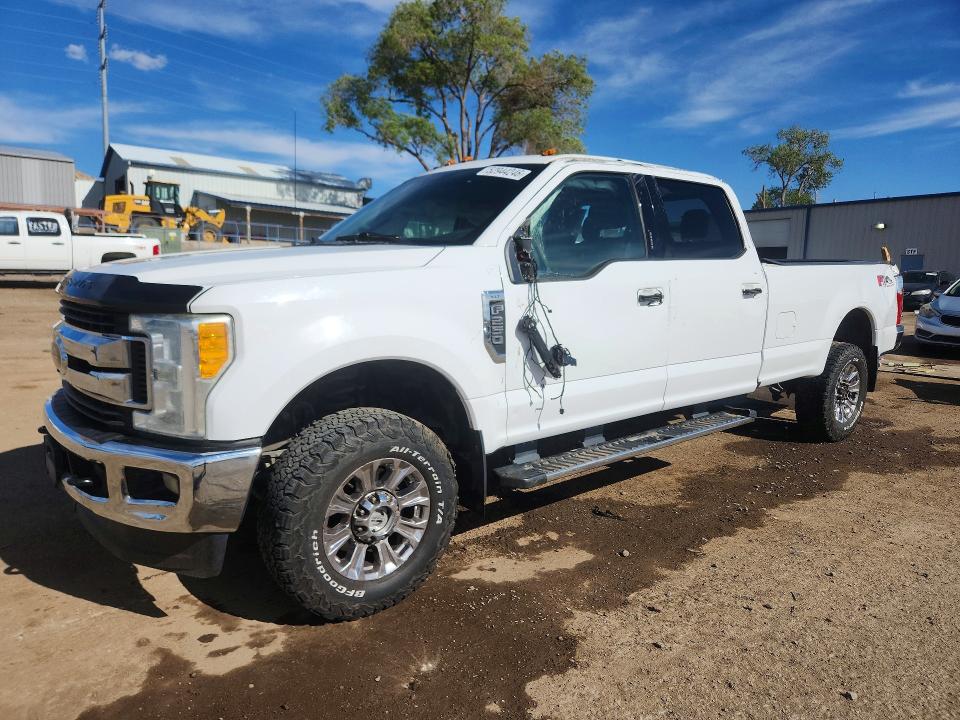 52944246 :رقم المزاد ، 1FT7W2B63JEC41839 vin ، 2018 Ford F250 مزاد بيع