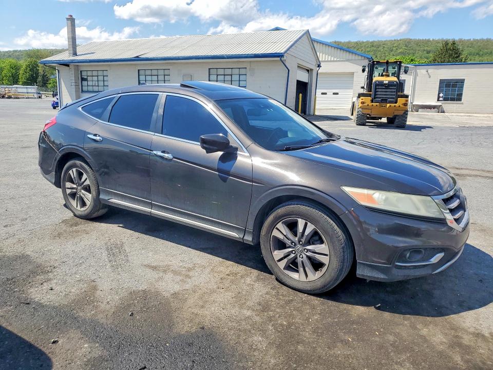 52220296 :رقم المزاد ، 5J6TF2H57DL000650 vin ، 2013 Honda Crosstour مزاد بيع