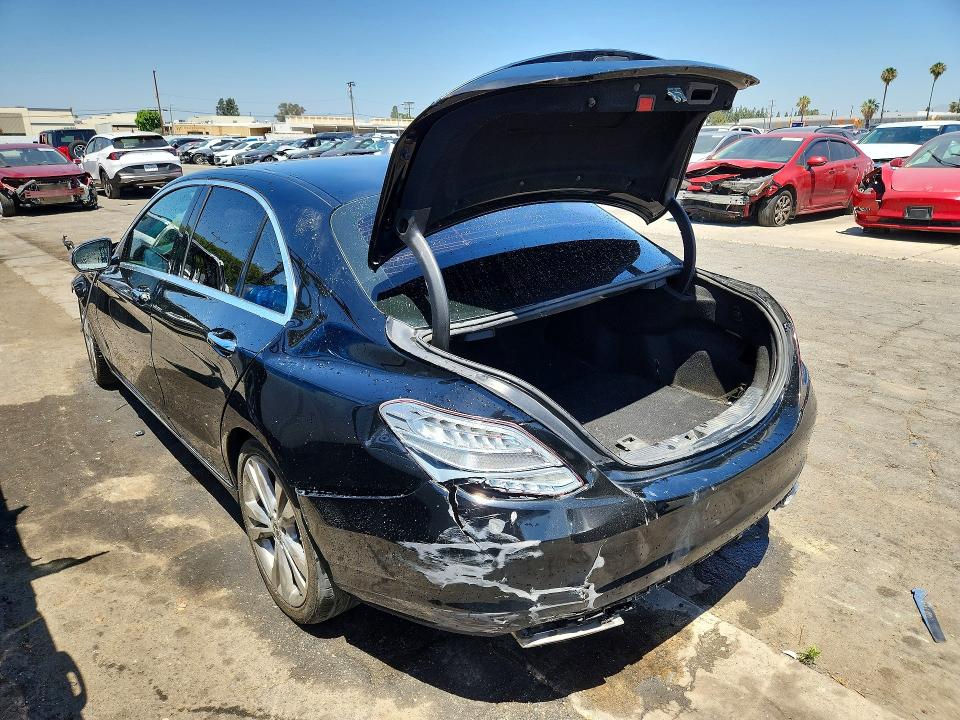 2018 Mercedes-benz C მანქანა იყიდება აუქციონზე, vin: 55SWF4JB5JU270035, აუქციონის ნომერი: 53920976