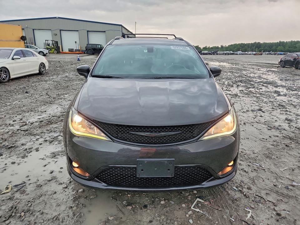 Продажа на аукционе авто 2020 Chrysler Pacifica Touring, vin: 2C4RC1BG7LR111301, номер лота: 52937596