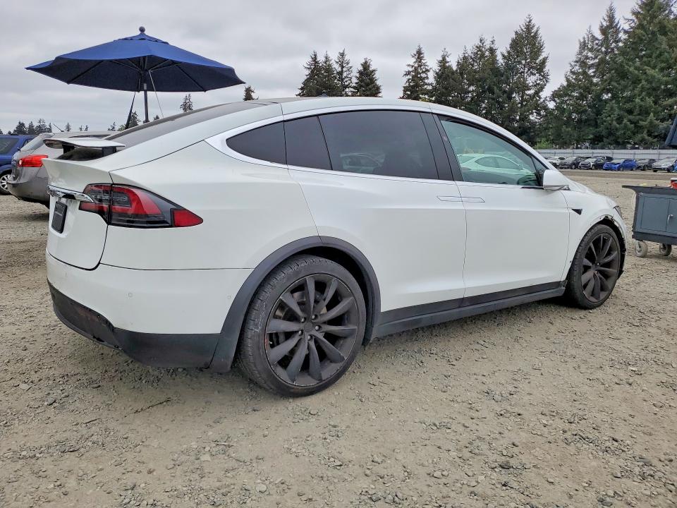 Aukcja sprzedaży 2017 Tesla Model X, vin: 5YJXCBE28HF049472, numer aukcji: 51912756