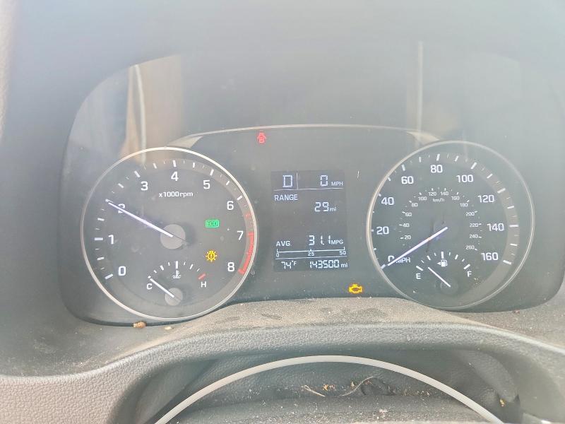 2017 Hyundai Elantra მანქანა იყიდება აუქციონზე, vin: 5NPD74LF0HH197934, აუქციონის ნომერი: 52303056