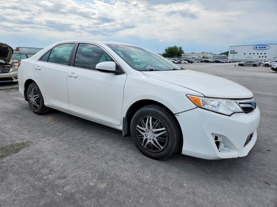 53298346 :رقم المزاد ، 4T4BF1FK6ER426718 vin ، 2014 Toyota Camry مزاد بيع
