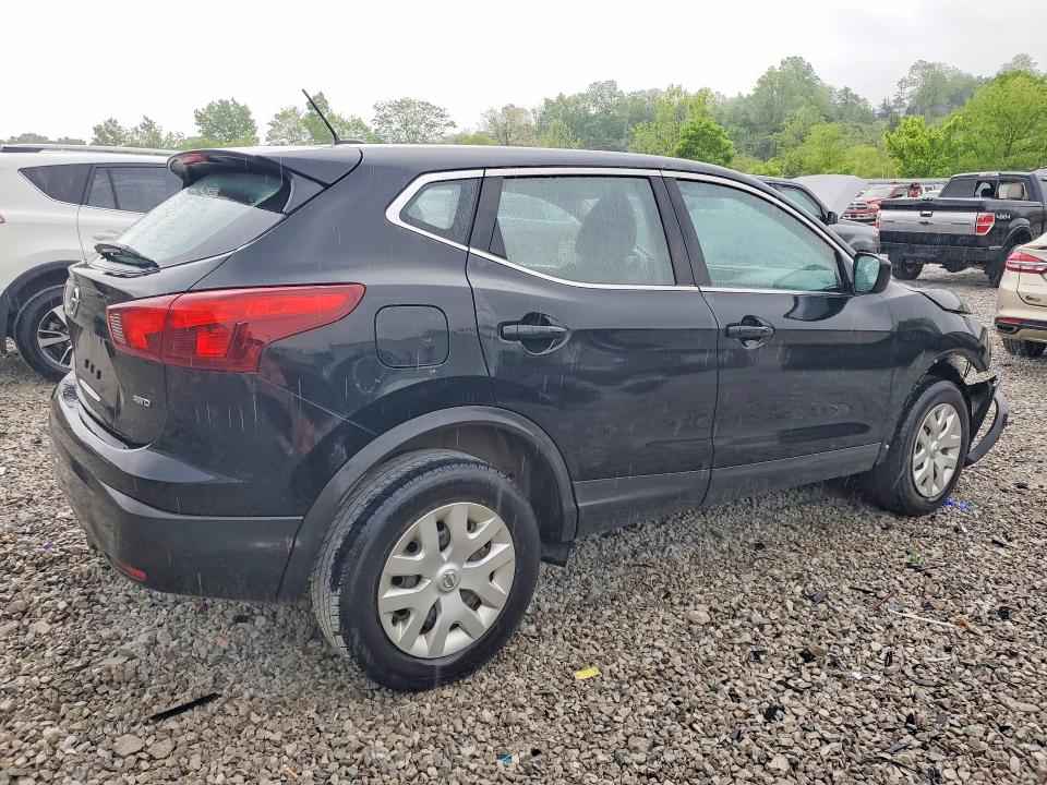 2018 Nissan Rogue Sport მანქანა იყიდება აუქციონზე, vin: JN1BJ1CR4JW255631, აუქციონის ნომერი: 52389526