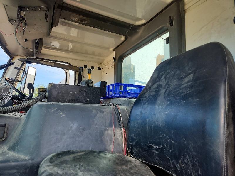 Aukcja sprzedaży 2004 Sterling Truck Condor, vin: 49HHBVAK14RM25849, numer aukcji: 52375646