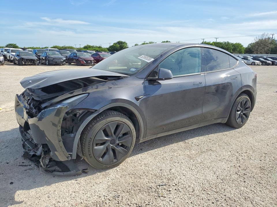 52869536 :رقم المزاد ، 7SAYGDED3RF113850 vin ، 2024 Tesla Model Y مزاد بيع