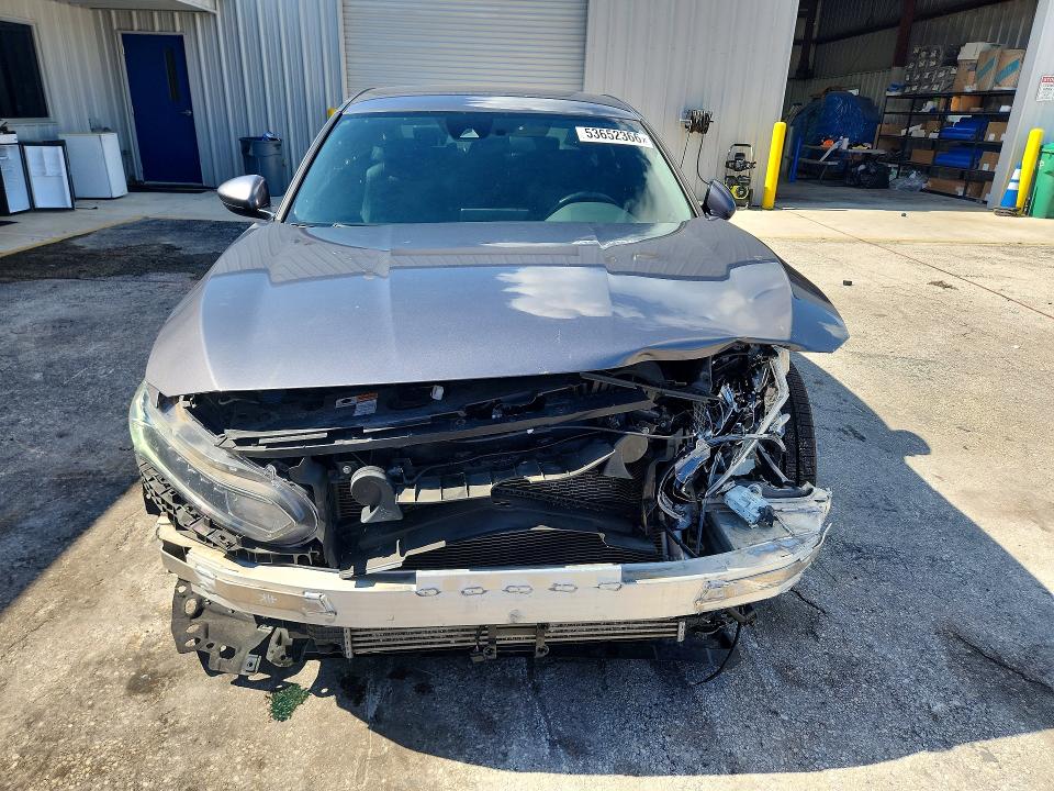 Продажа на аукционе авто 2019 Honda Accord, vin: 1HGCV1F30KA120613, номер лота: 53652366