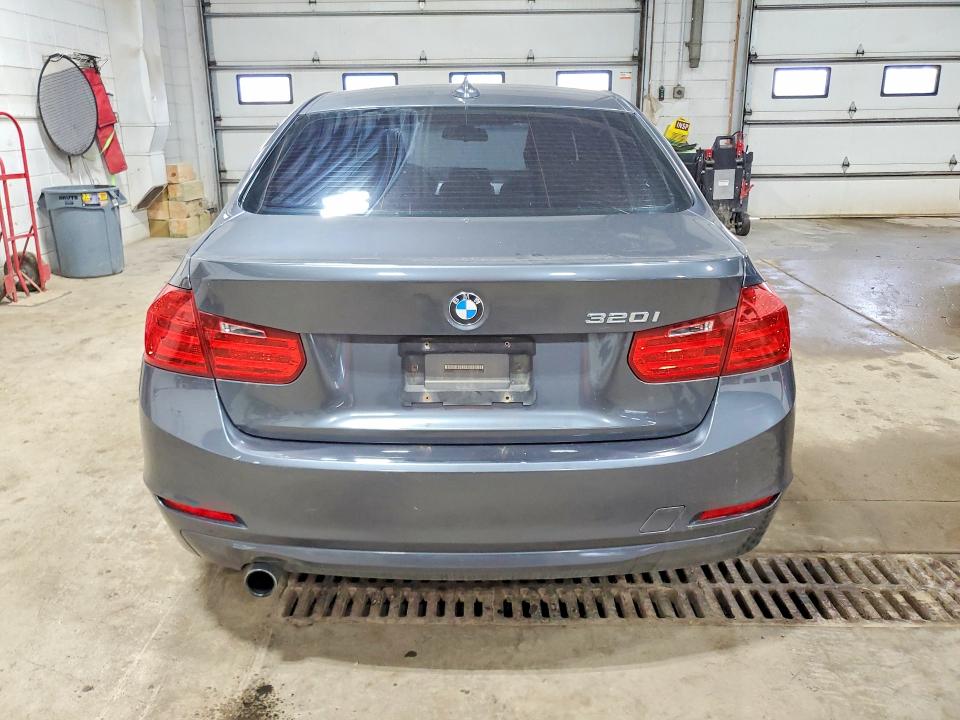 Продажа на аукционе авто 2015 Bmw 320, vin: WBA3B1G56FNT04957, номер лота: 54238906