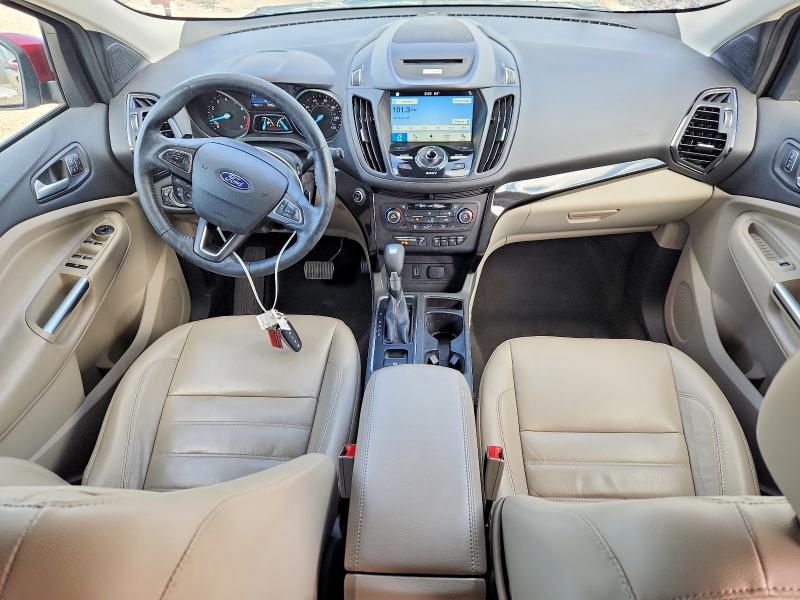 Продаж на аукціоні авто 2017 Ford Escape, vin: 1FMCU9J99HUE95768, номер лоту: 52817736