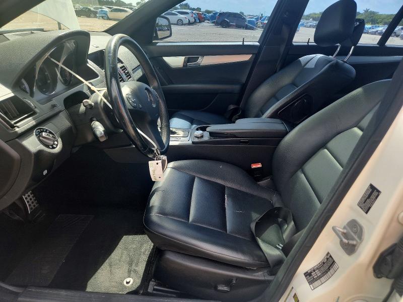54461236 :رقم المزاد ، WDDGF54XX9R084733 vin ، 2009 Mercedes-benz C مزاد بيع