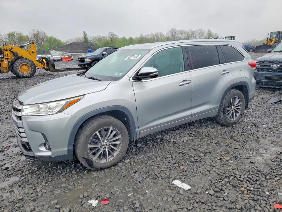 Aukcja sprzedaży 2018 Toyota Highlander, vin: 5TDJZRFHXJS906683, numer aukcji: 52209896