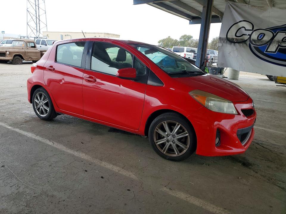 53652406 :رقم المزاد ، JTDKTUD35CD531669 vin ، 2012 Toyota Yaris مزاد بيع