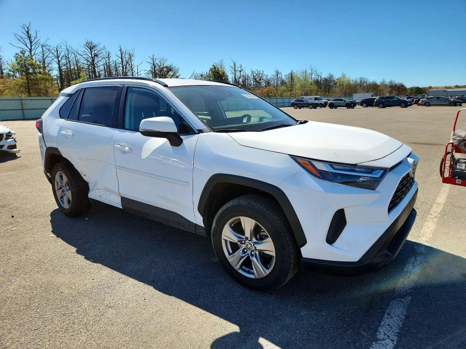 53268086 :رقم المزاد ، 2T3P1RFV2NC299661 vin ، 2022 Toyota Rav4 مزاد بيع