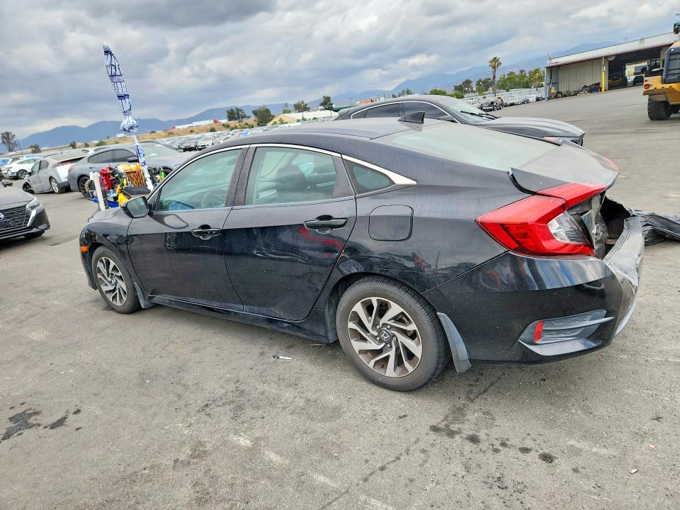 2017 Honda Civic მანქანა იყიდება აუქციონზე, vin: 19XFC2F70HE211431, აუქციონის ნომერი: 55174516