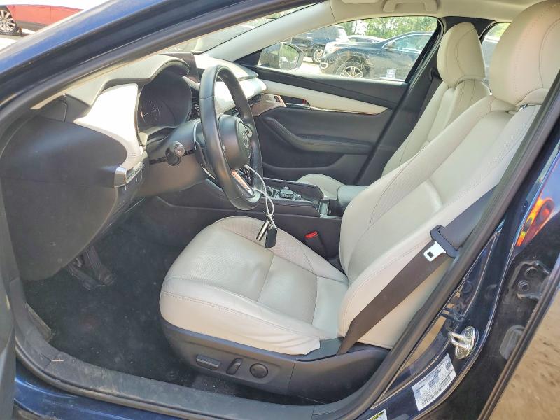 54109536 :رقم المزاد ، 3MZBPBDL3NM308687 vin ، 2022 Mazda 3 مزاد بيع