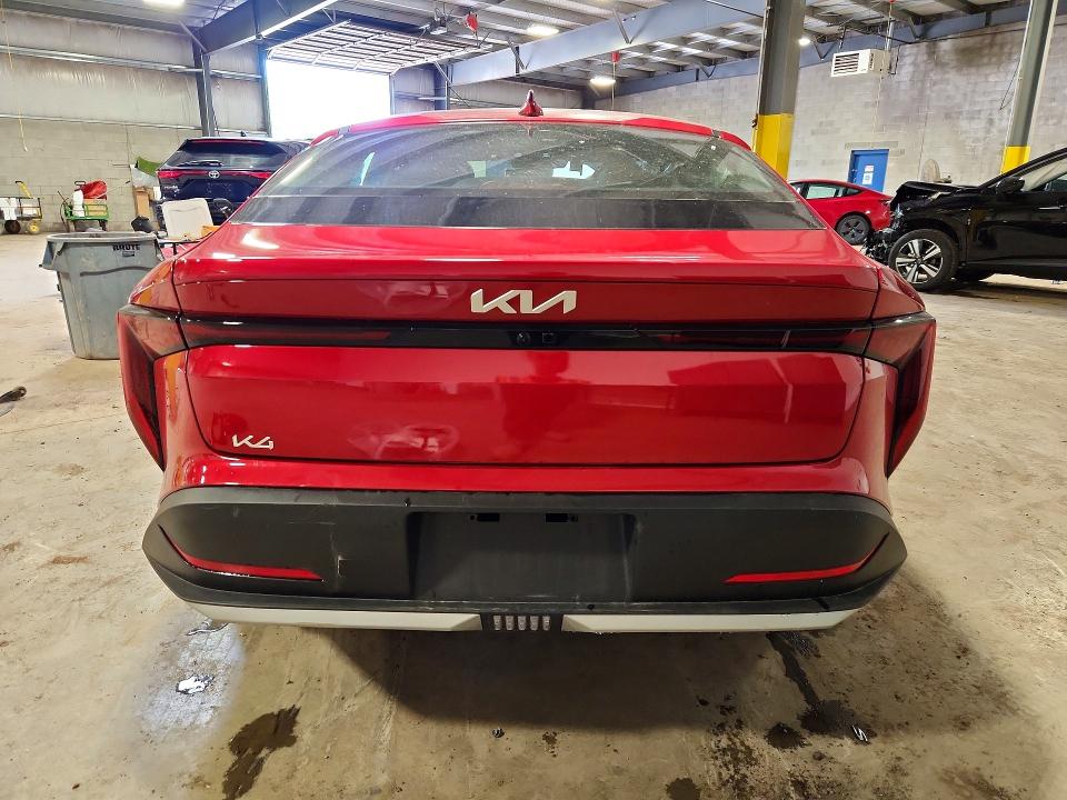 2026 Kia K4 მანქანა იყიდება აუქციონზე, vin: 3KPFT4DE8TE301027, აუქციონის ნომერი: 53318106