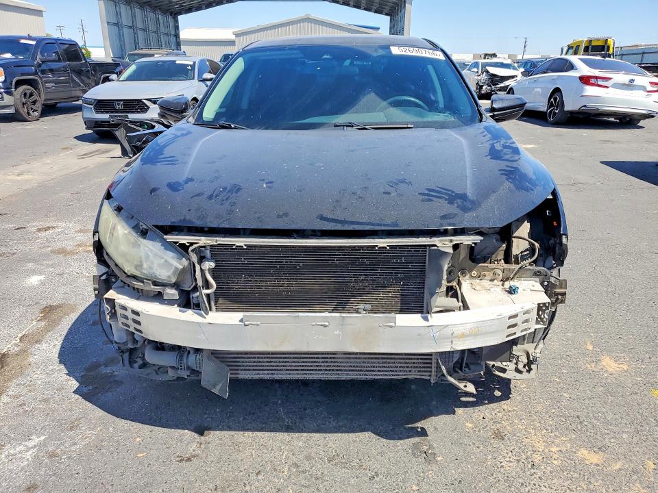 52690766 :رقم المزاد ، 2HGFC1F47GH646046 vin ، 2016 Honda Civic مزاد بيع