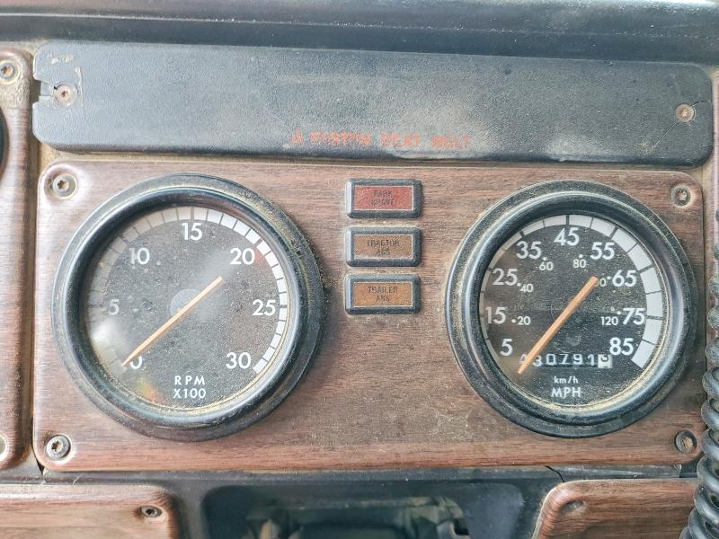 Продажа на аукционе авто 2001 Freightliner Conventional, vin: 1FUYFZYB31LH57174, номер лота: 53749326
