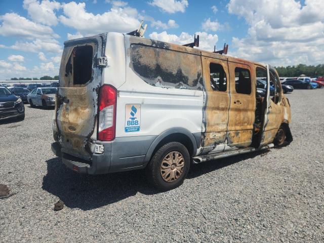 56000226 :رقم المزاد ، 1FTNR1ZM8FKA46521 vin ، 2015 Ford Transit مزاد بيع