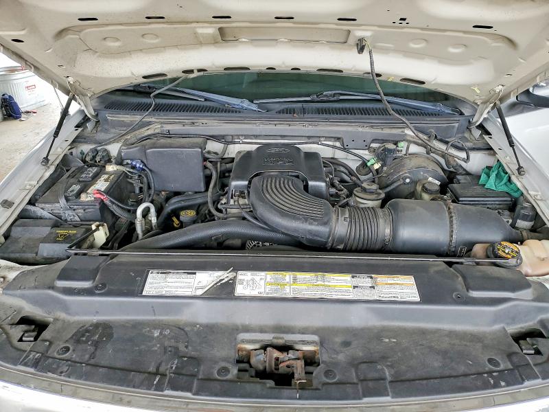 1998 Ford Expedition მანქანა იყიდება აუქციონზე, vin: 1FMRU18W1WLA22652, აუქციონის ნომერი: 52214026