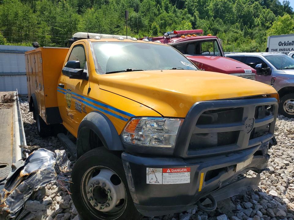 54452486 :رقم المزاد ، 3C7WRNAL5JG338709 vin ، 2018 Ram 5500 مزاد بيع