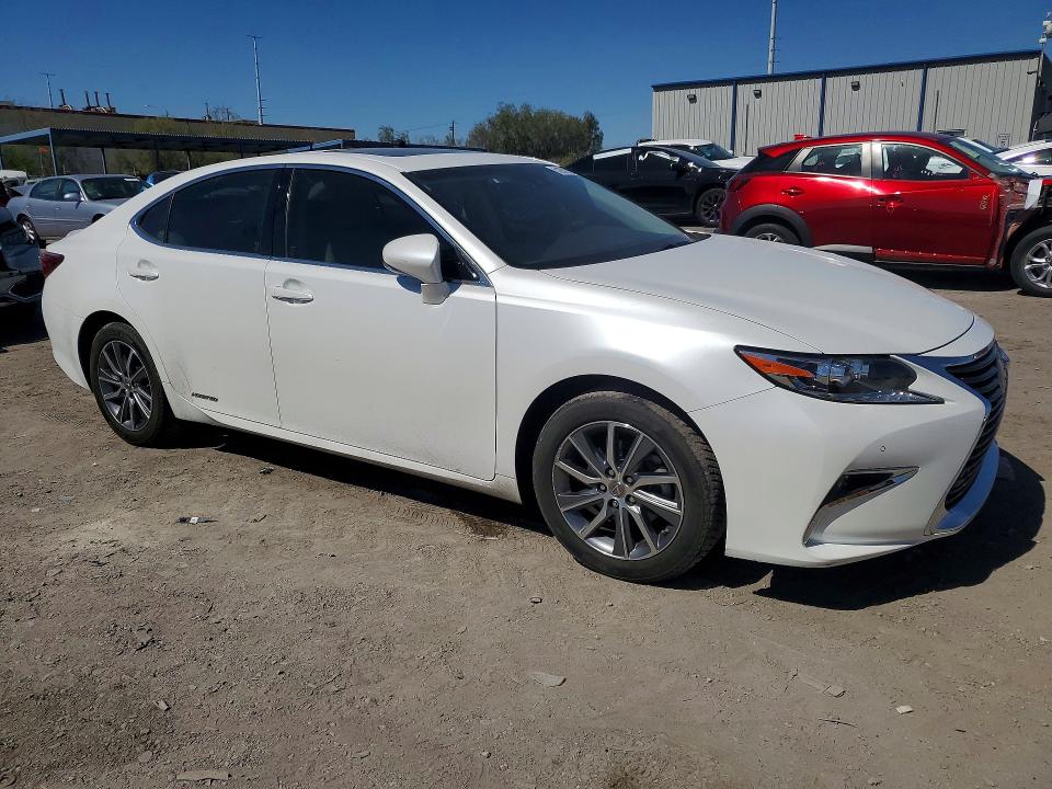 52931836 :رقم المزاد ، JTHBW1GG2J2186578 vin ، 2018 Lexus Es مزاد بيع