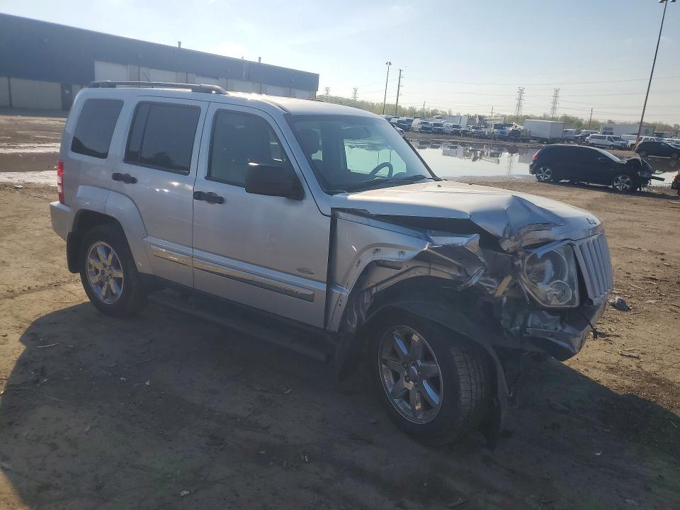 52563236 :رقم المزاد ، 1C4PJMAK5CW186543 vin ، 2012 Jeep Liberty مزاد بيع