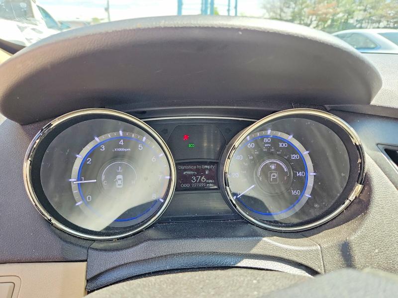 2013 Hyundai Sonata მანქანა იყიდება აუქციონზე, vin: 5NPEB4AC1DH663070, აუქციონის ნომერი: 52666946